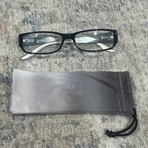 JM New York Glasses with Gray Pouch